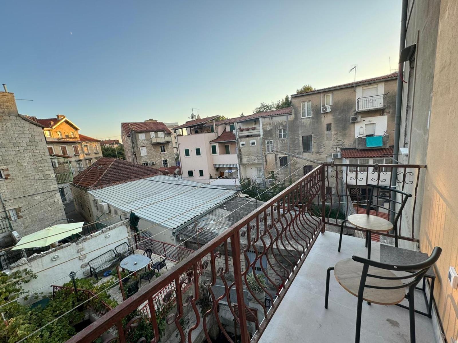 Exclusive Comfort With Balconies Split